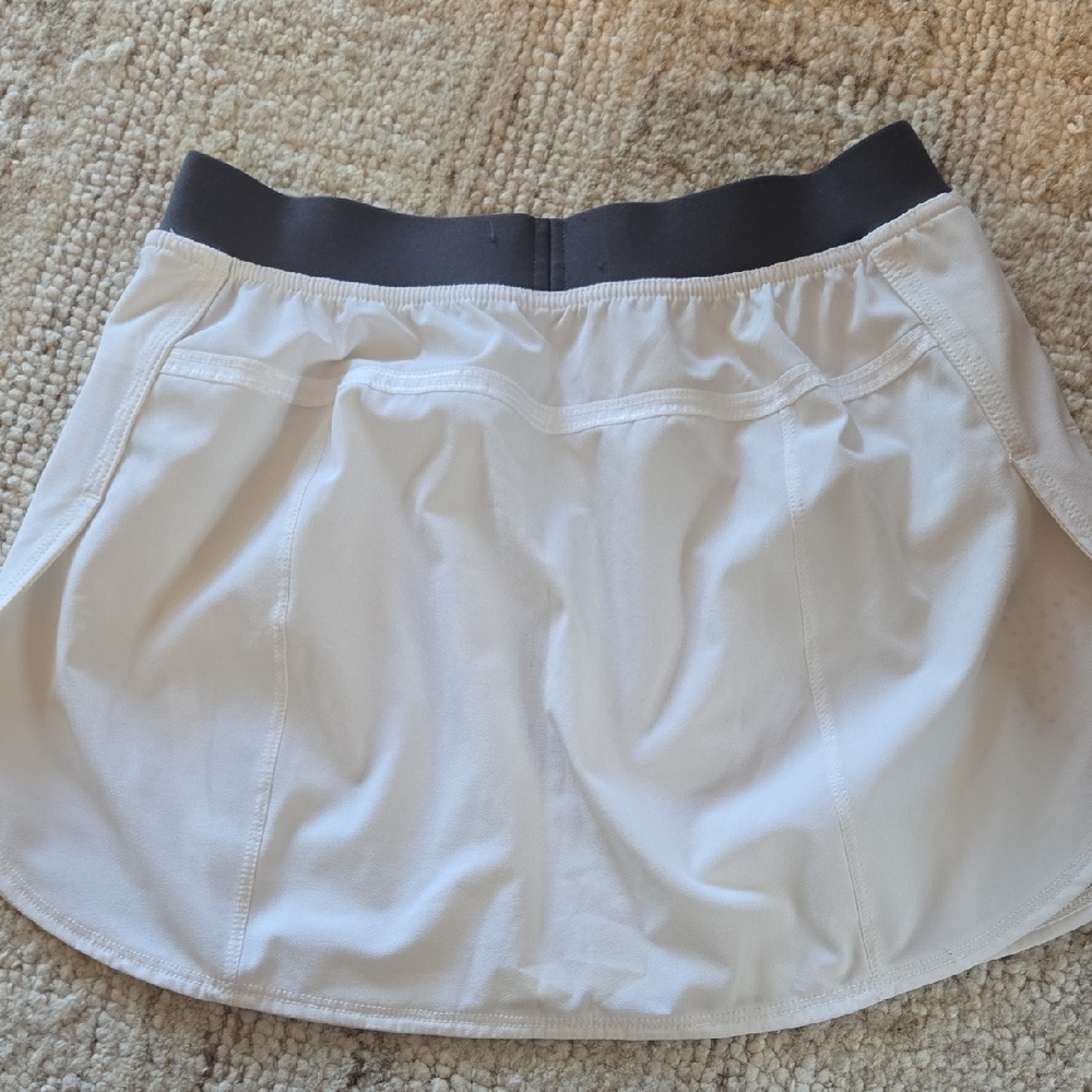 Nike White Skirt with Red Accents - Picture 4 of 6
